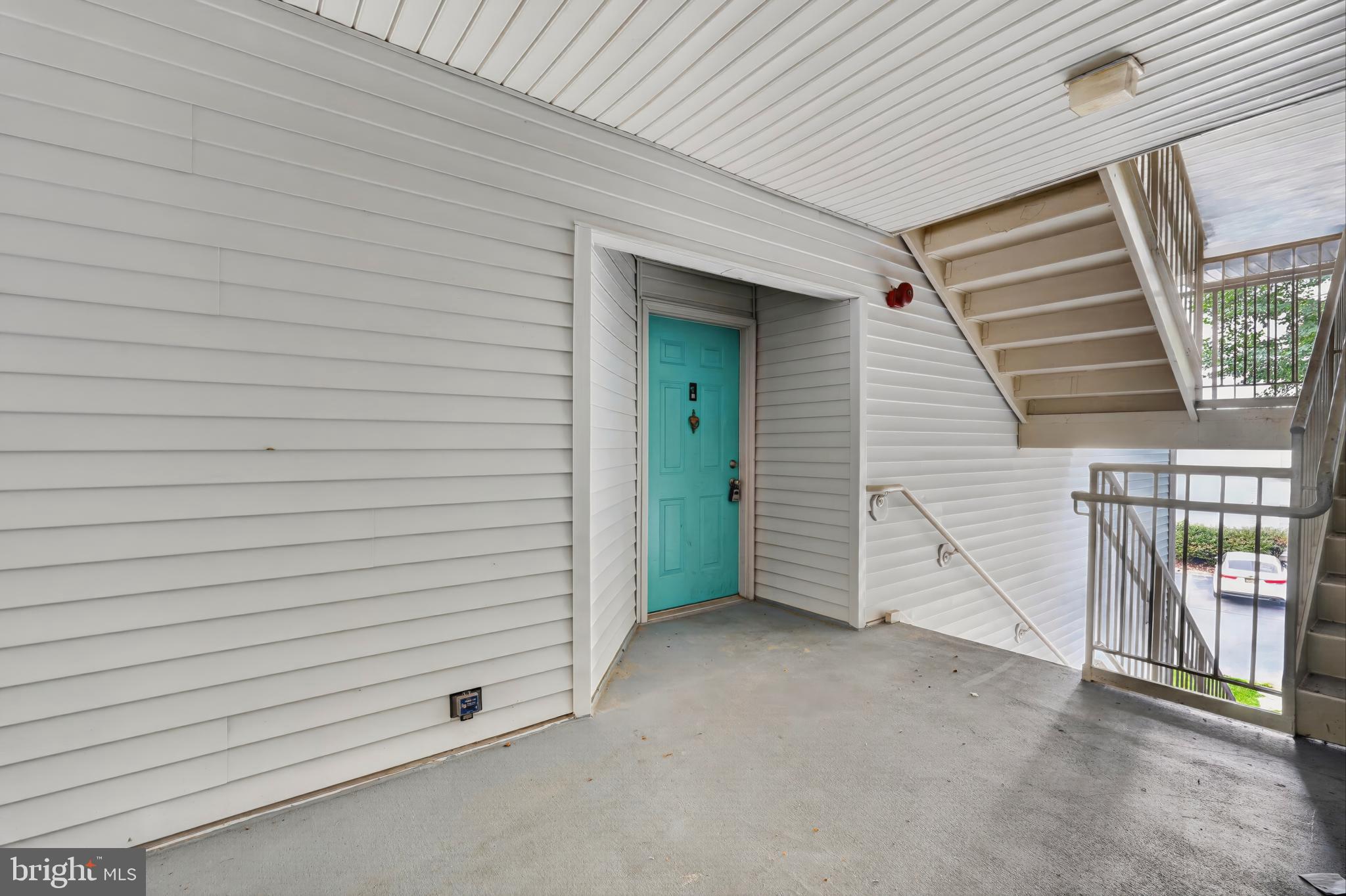 ASHTON CONDO - Residential