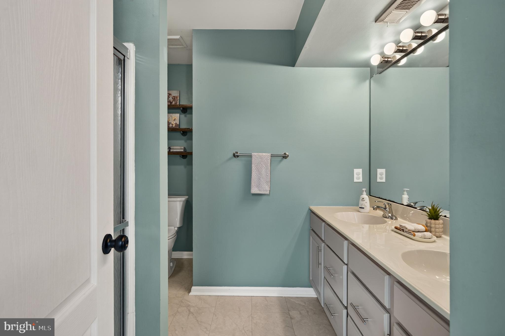 EXTON STATION - Residential