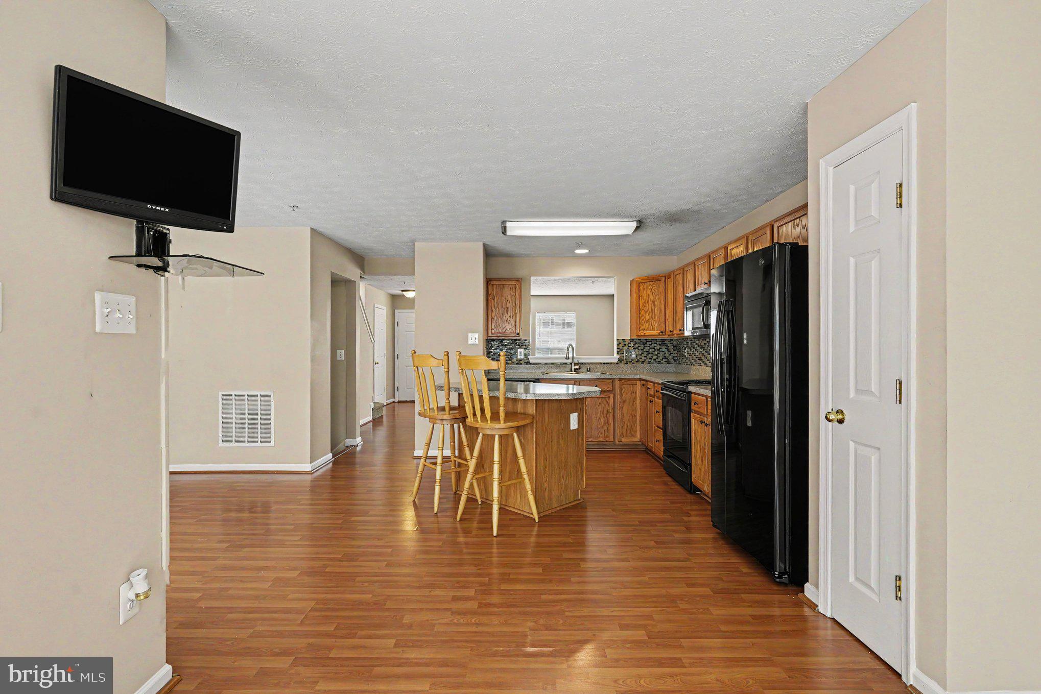 SENECA POINTE - Residential
