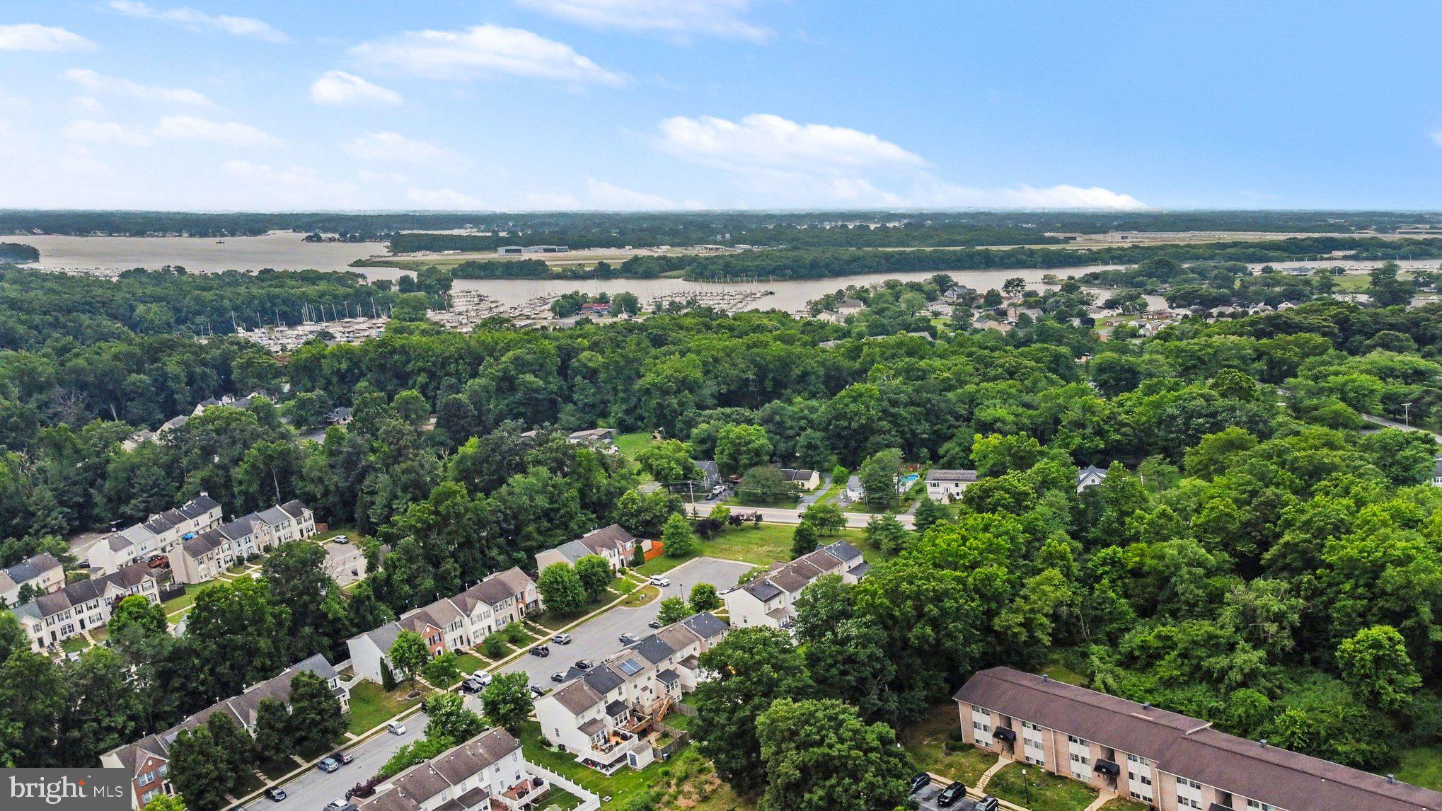 SENECA POINTE - Residential