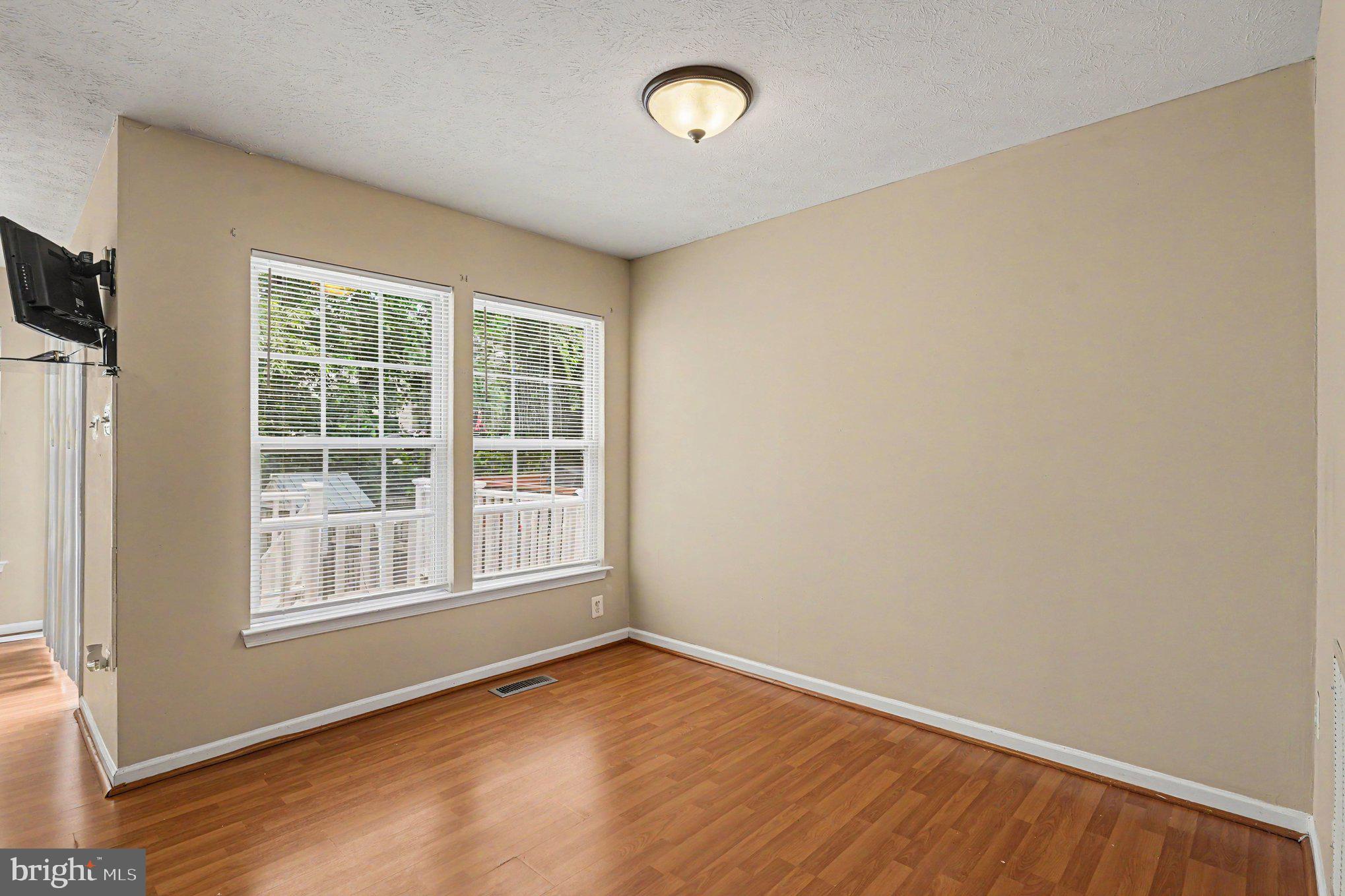 SENECA POINTE - Residential