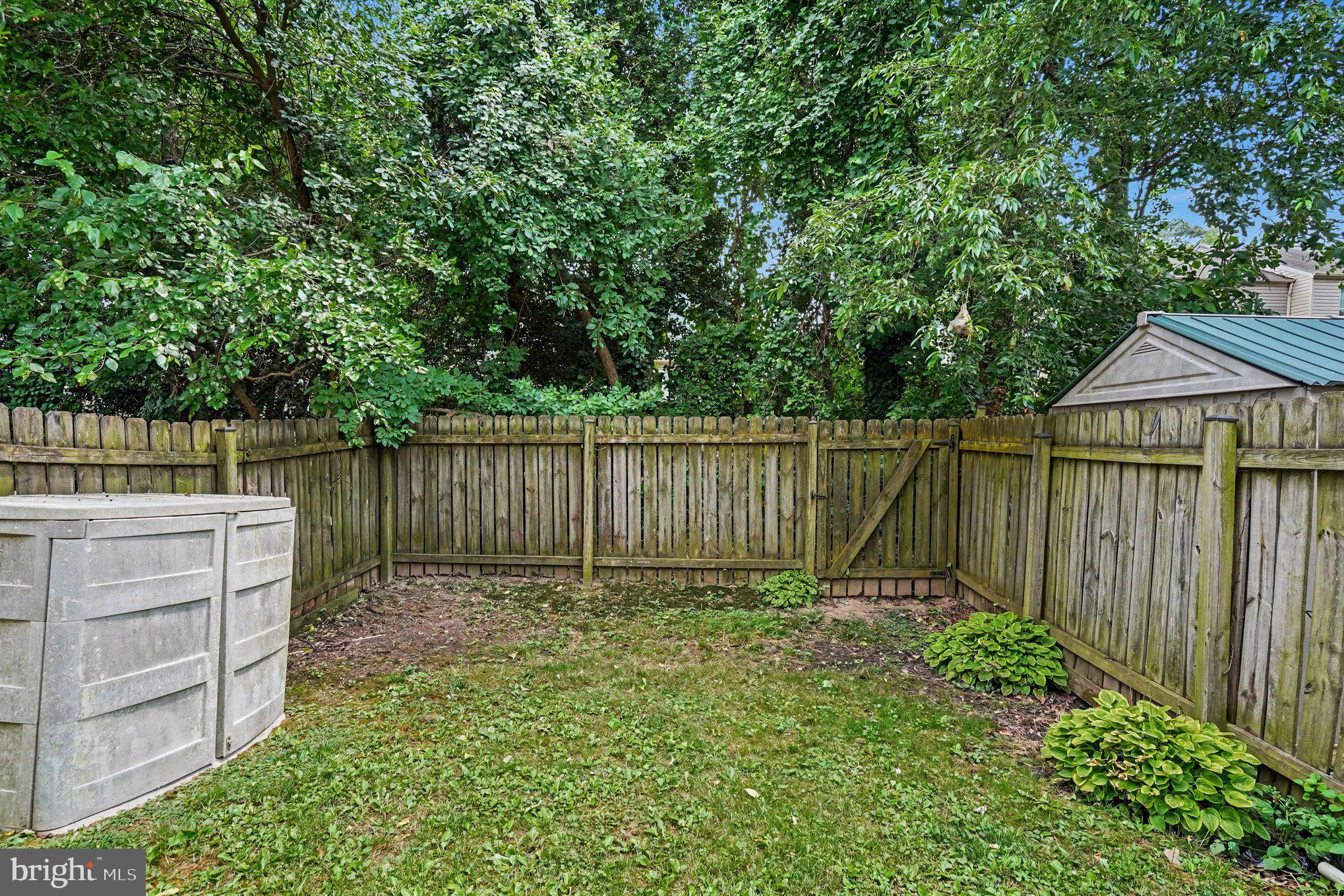 SENECA POINTE - Residential
