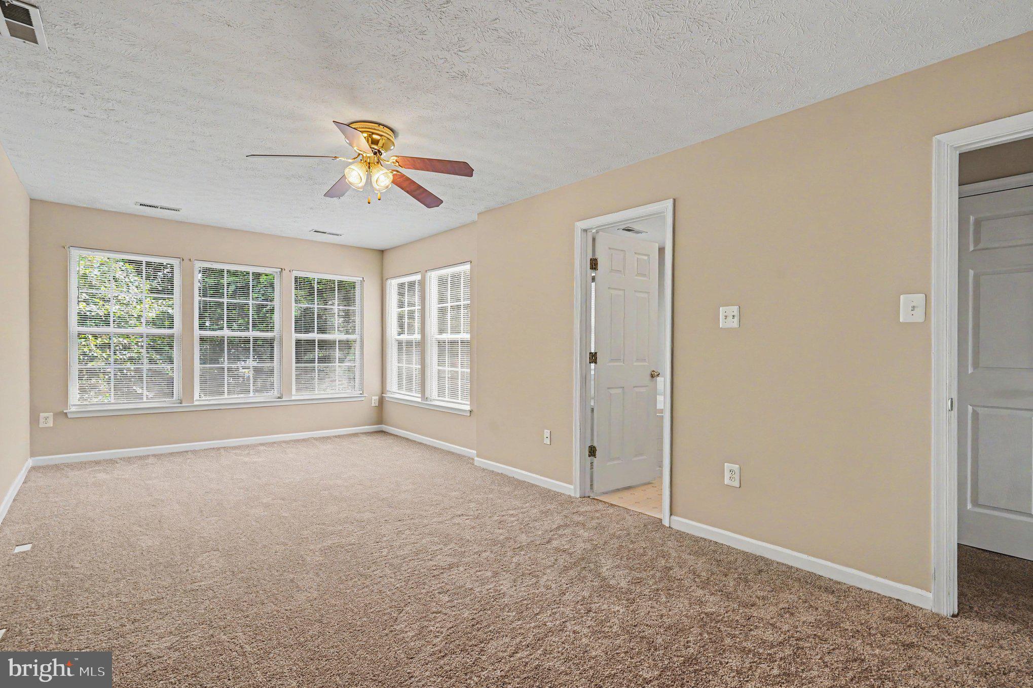 SENECA POINTE - Residential