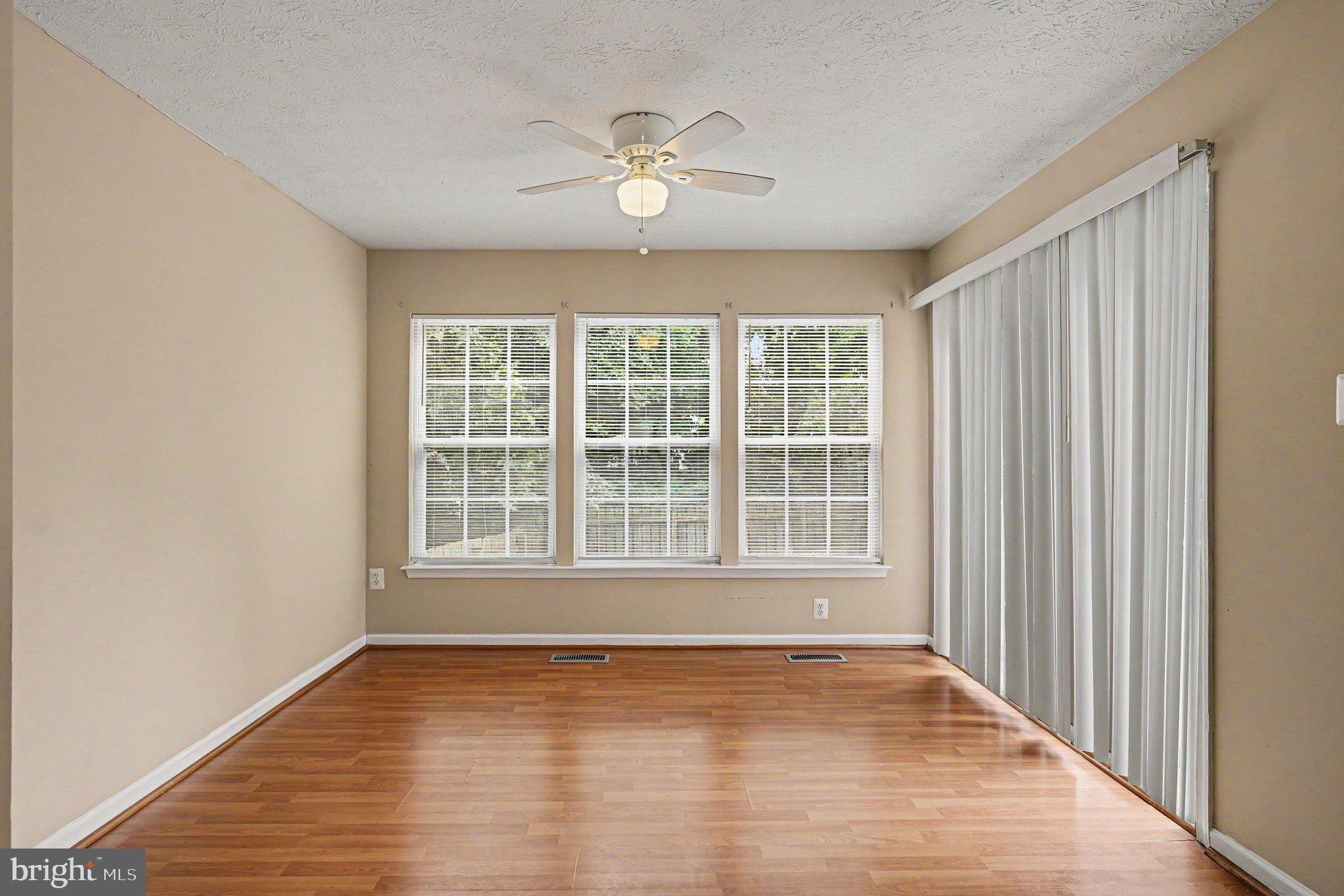 SENECA POINTE - Residential