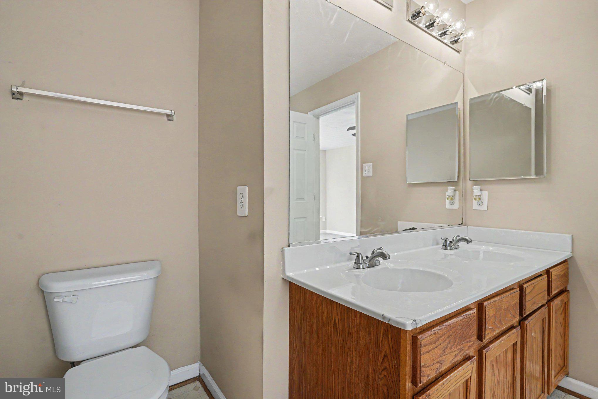 SENECA POINTE - Residential