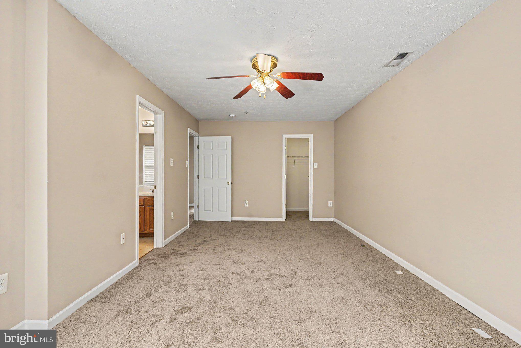 SENECA POINTE - Residential