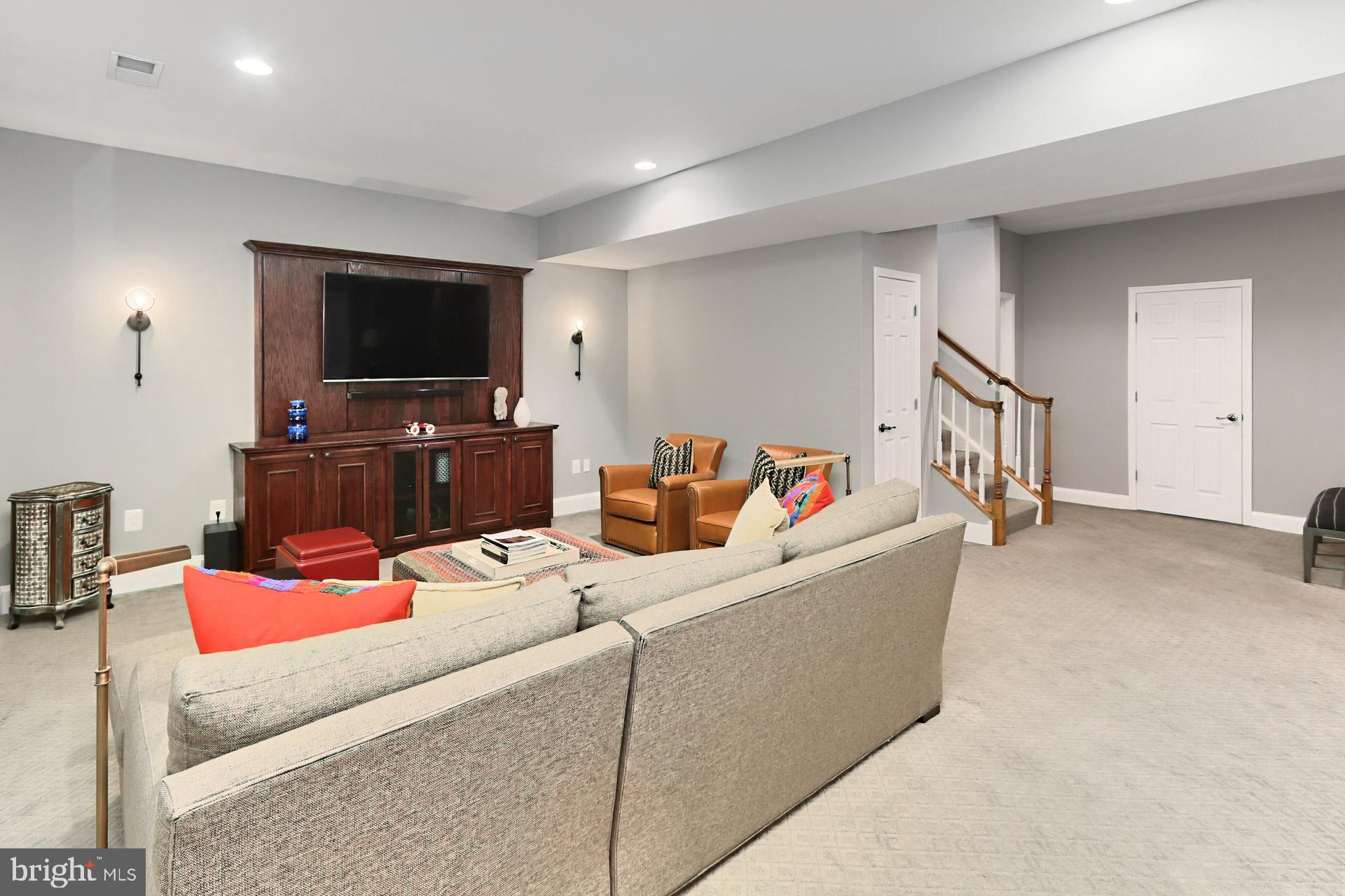 WILTON HILL - Residential