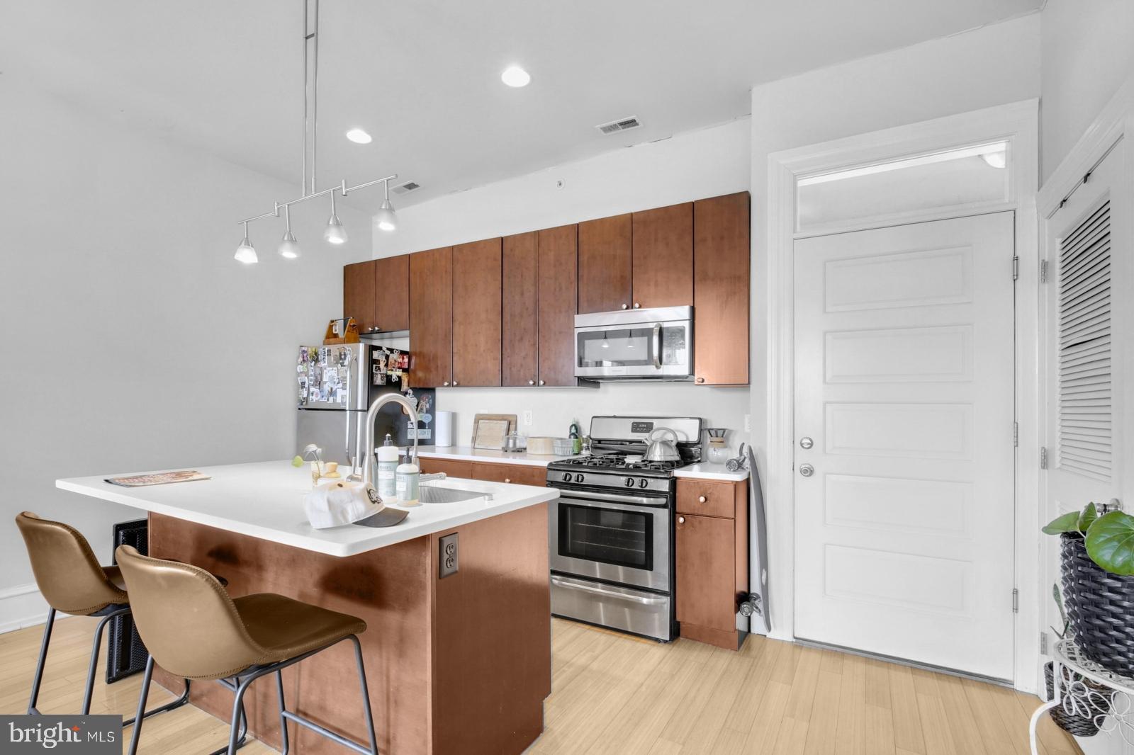 EAST KENSINGTON - Residential Lease