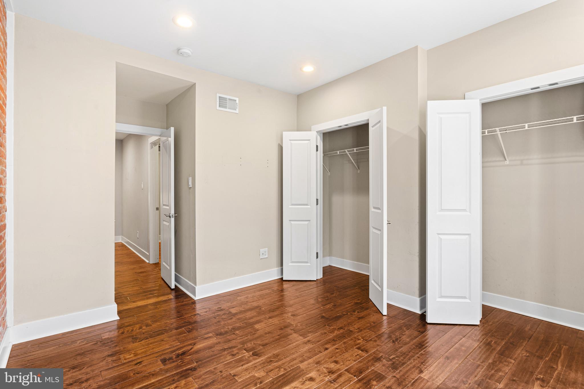 PORT RICHMOND - Residential