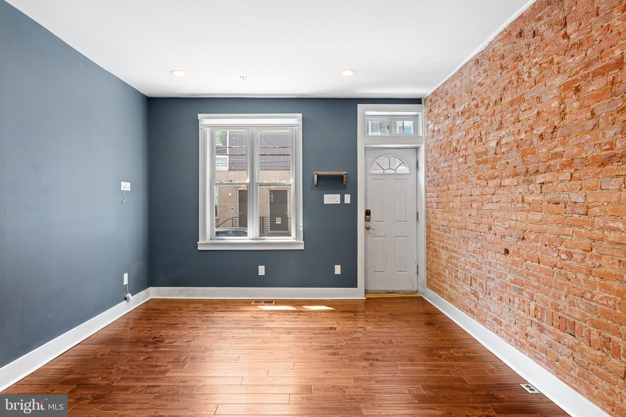 PORT RICHMOND - Residential
