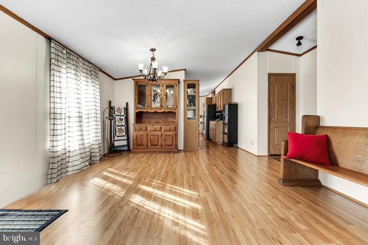 BRENTWOOD MANOR - Residential