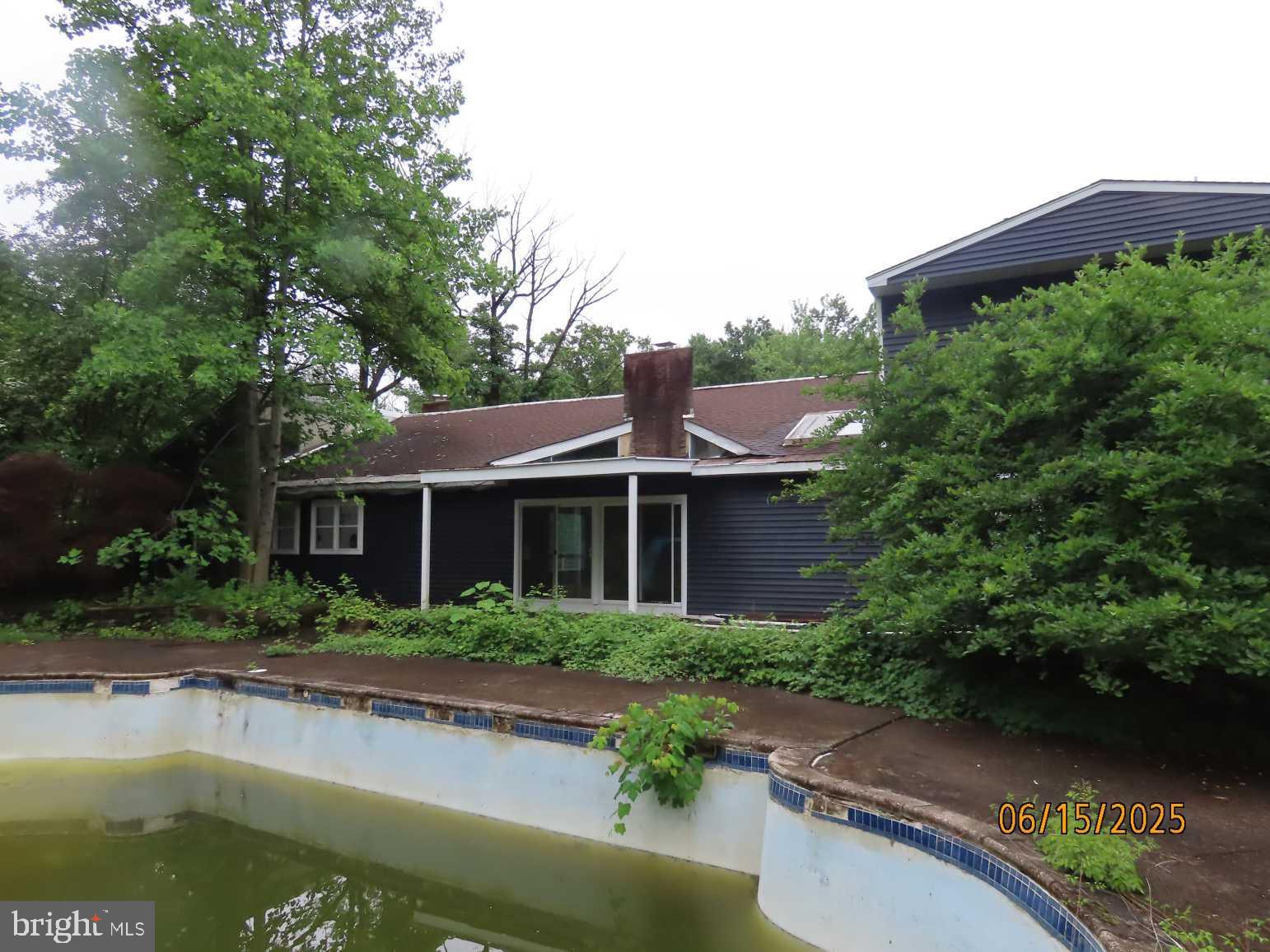 DRESHER WOODS - Residential