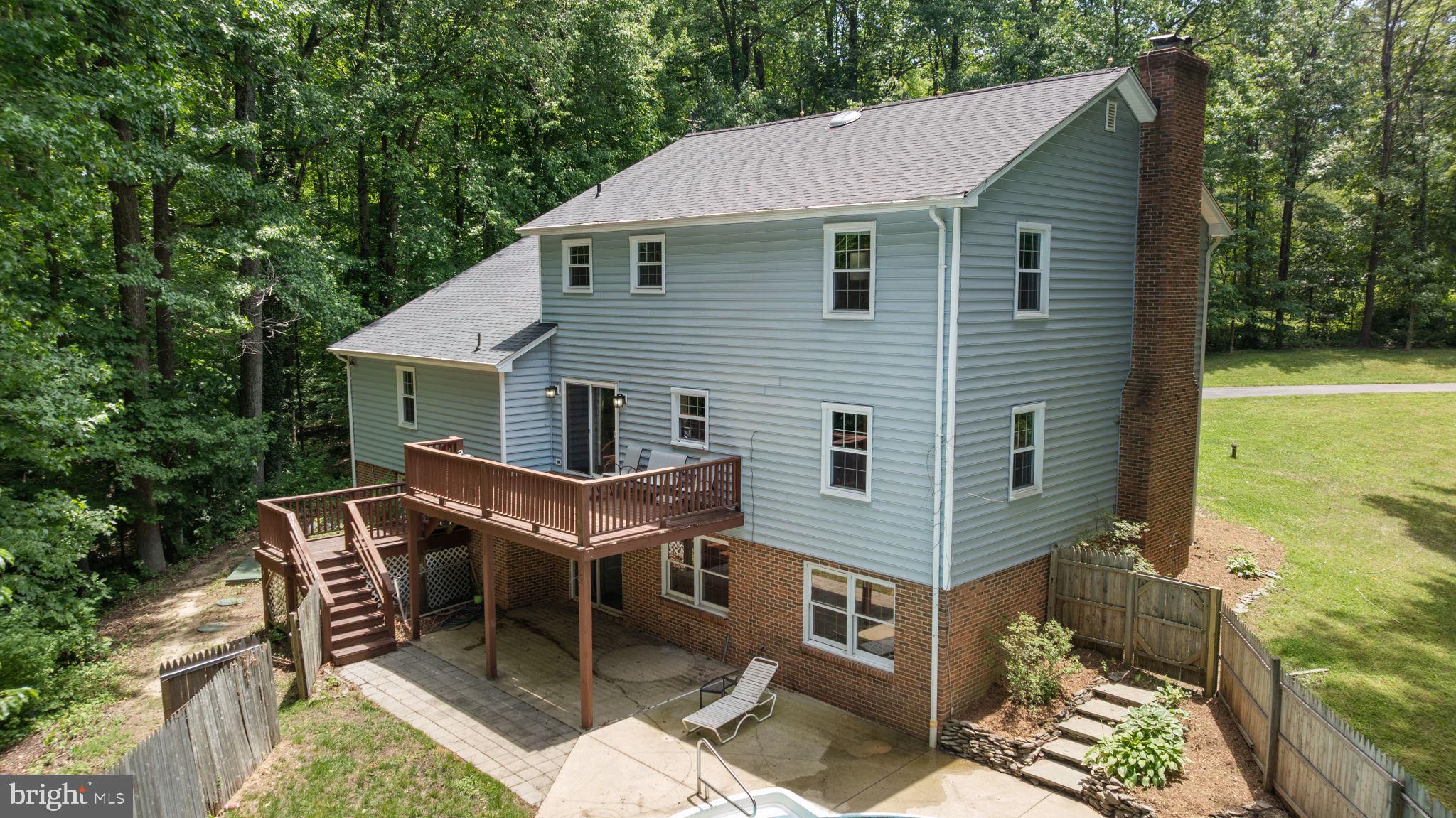 HUNTING CREEK WOODS - Residential