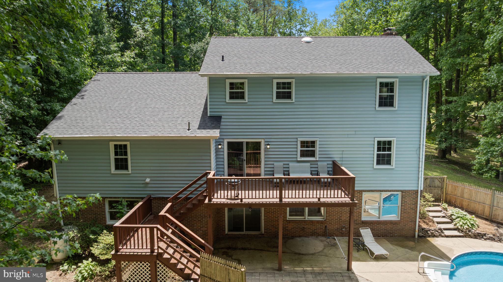 HUNTING CREEK WOODS - Residential
