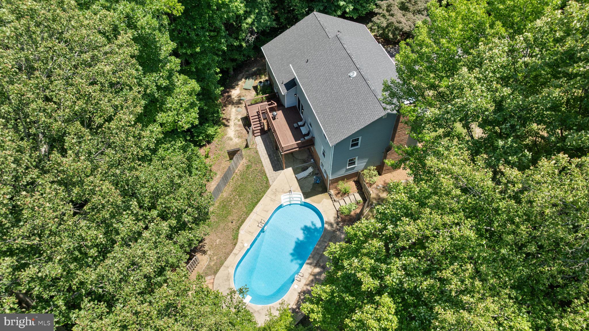 HUNTING CREEK WOODS - Residential