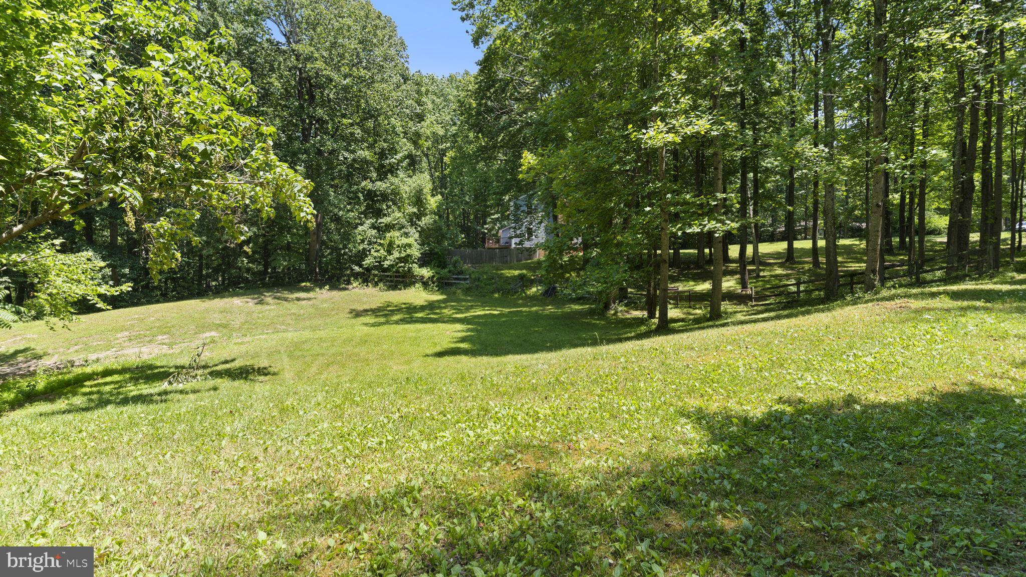 HUNTING CREEK WOODS - Residential
