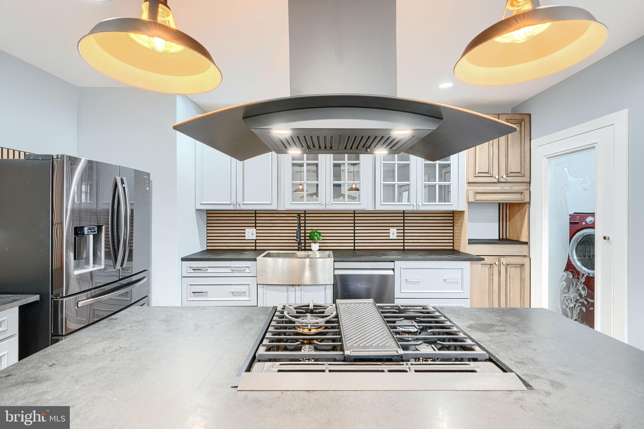ARLINGTON - Residential