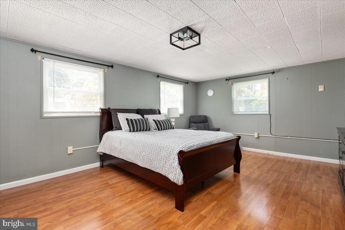 CALVERTON - Residential