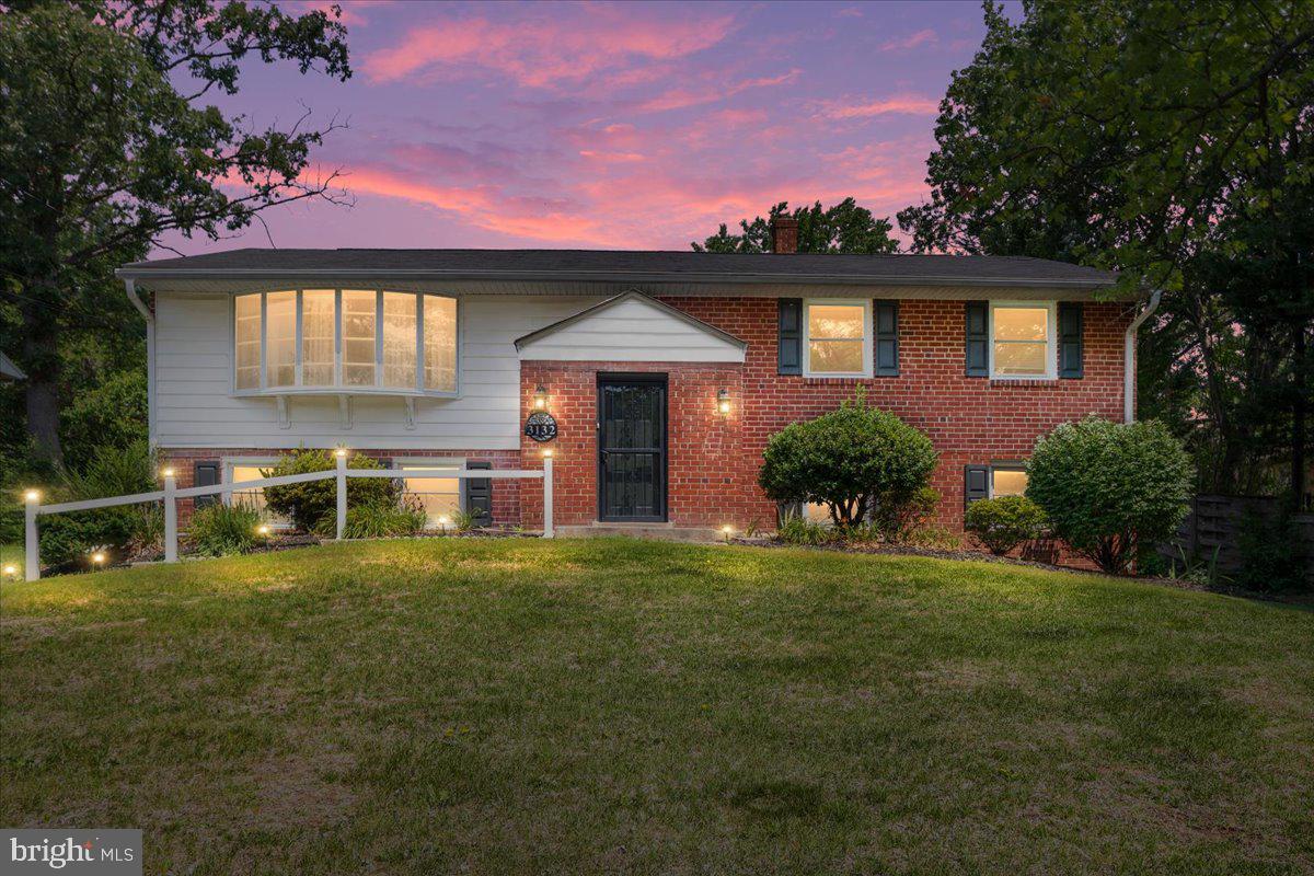 CALVERTON - Residential