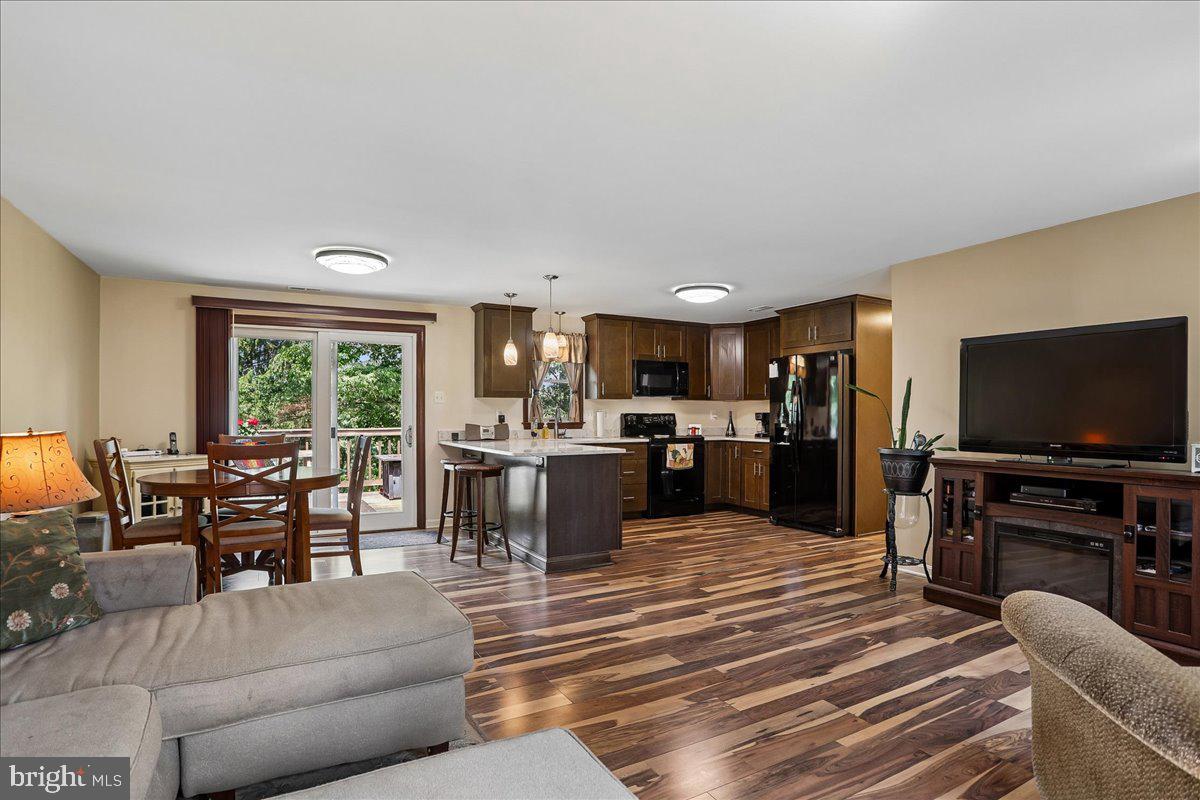 FOUNTAIN VIEW - Residential