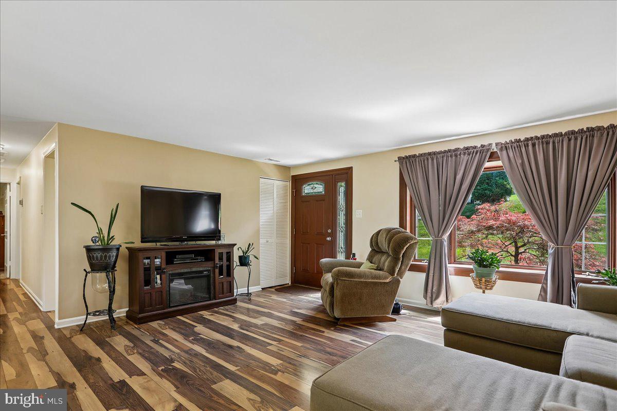 FOUNTAIN VIEW - Residential