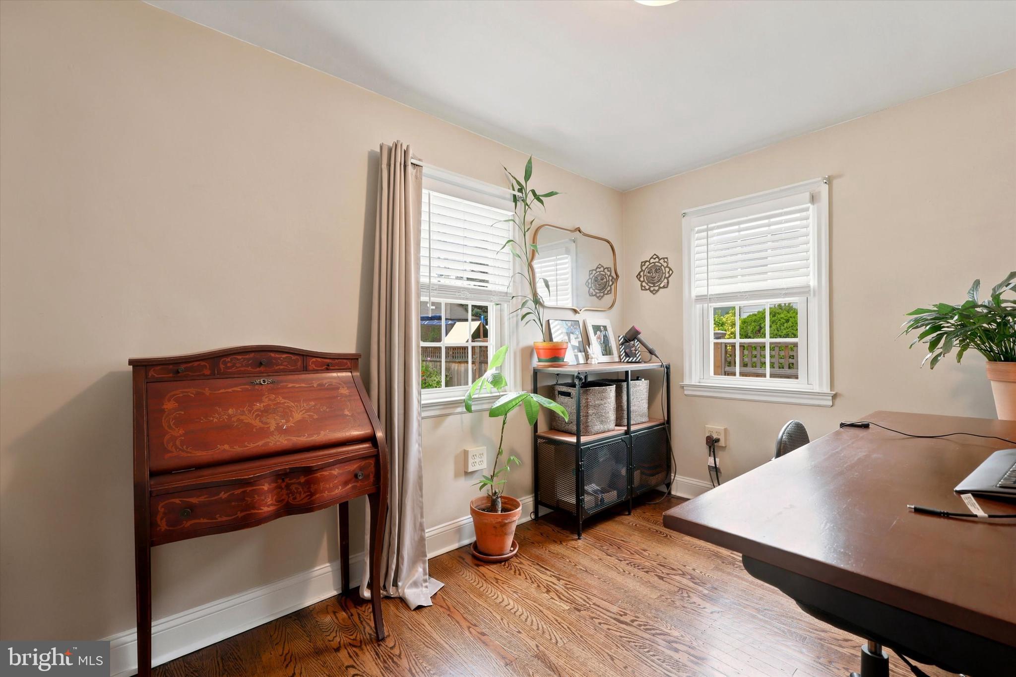 LYNNWOOD - Residential