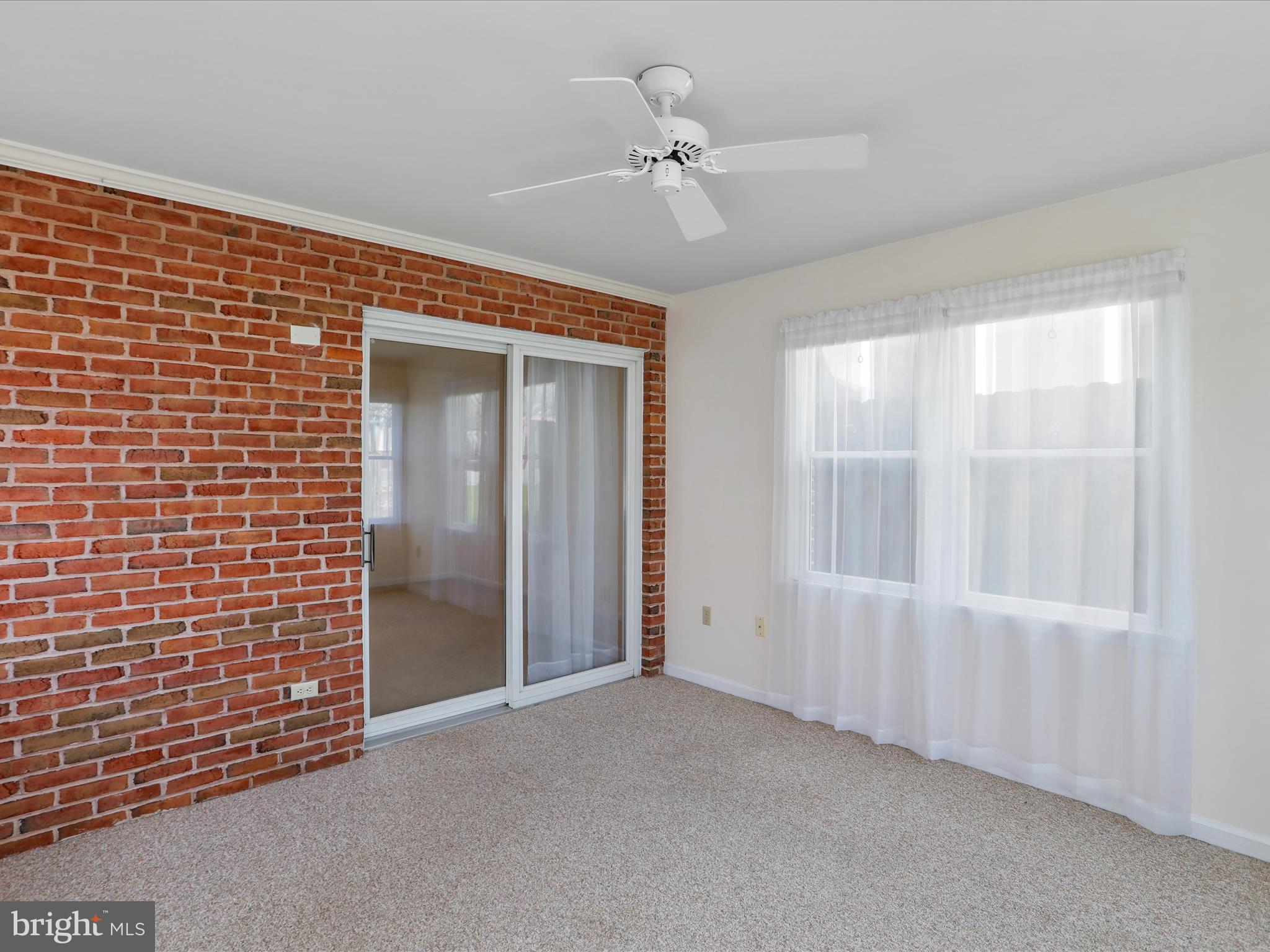 TOWNE OAK VILLAGE - Residential