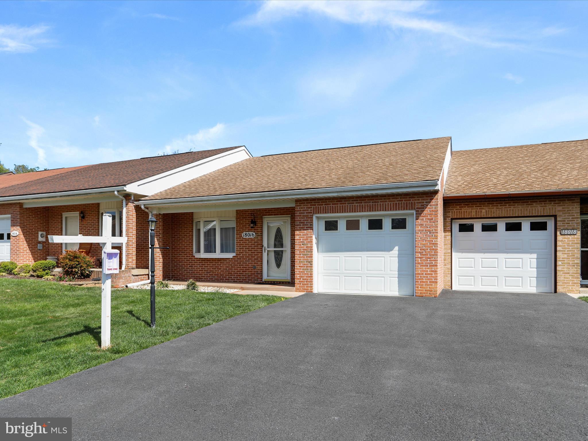TOWNE OAK VILLAGE - Residential