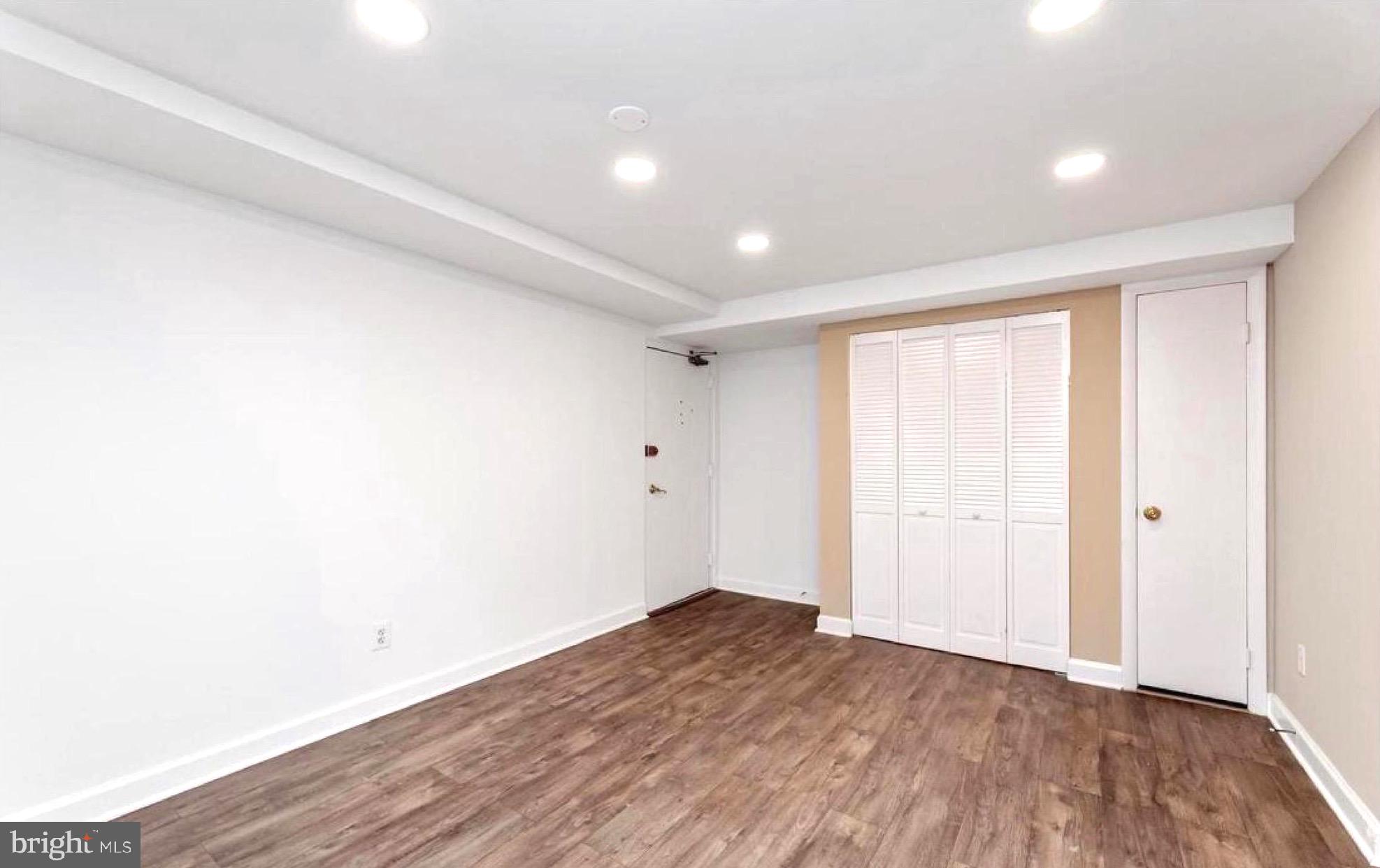 DOMINION TERRACE - Residential Lease