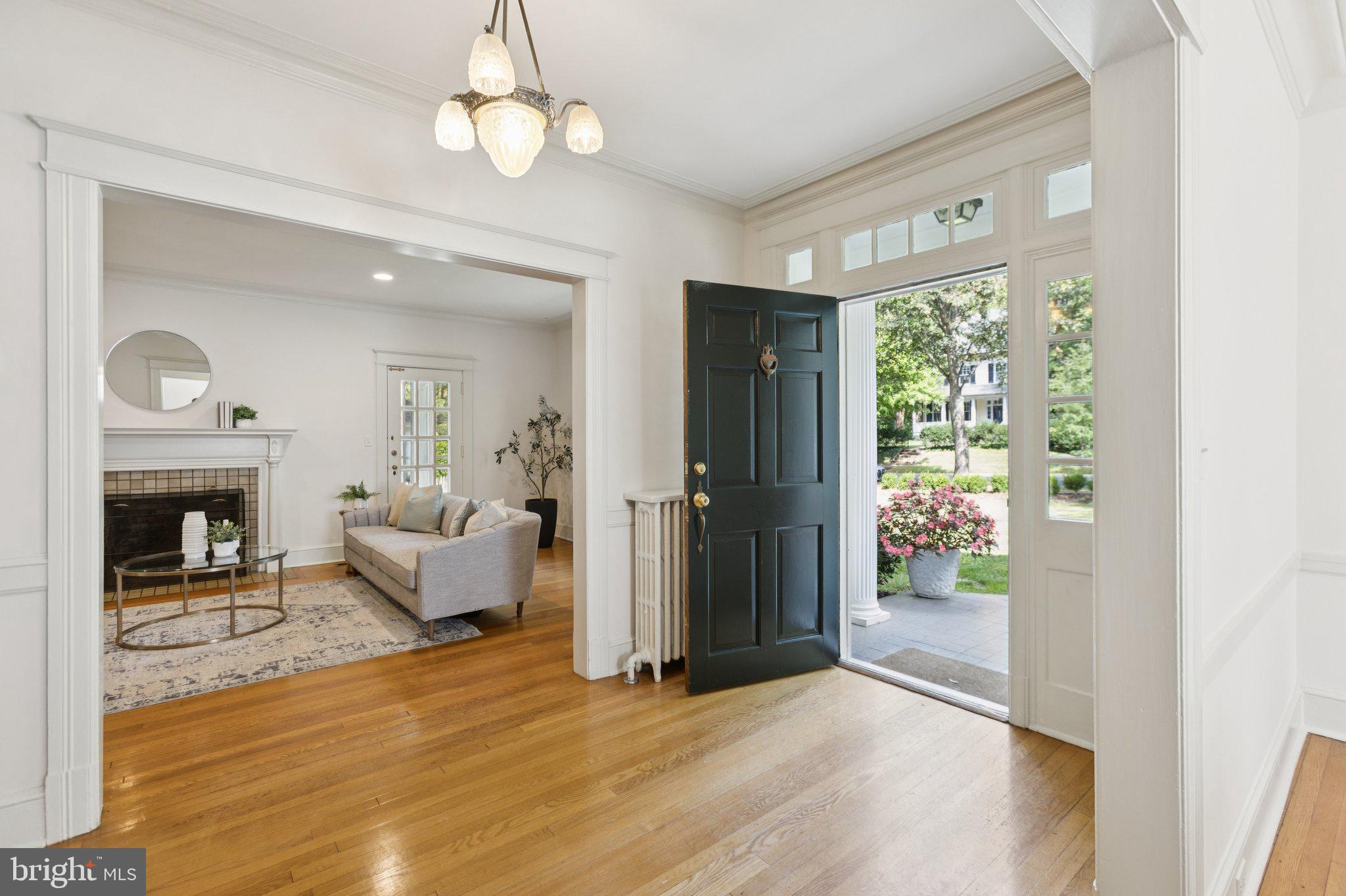 CHEVY CHASE VILLAGE - Residential