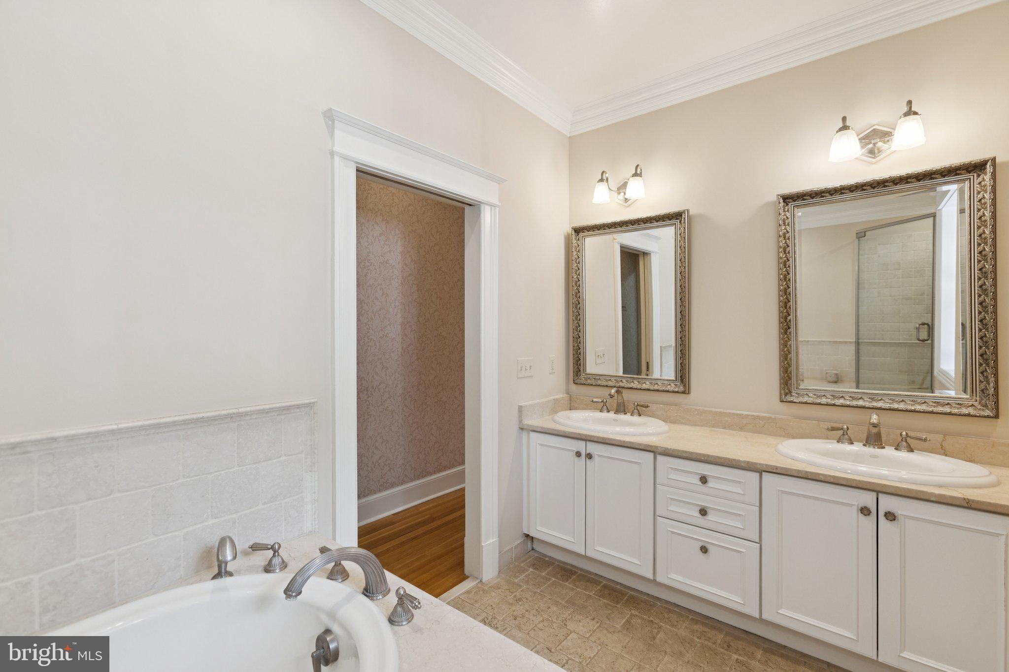 CHEVY CHASE VILLAGE - Residential