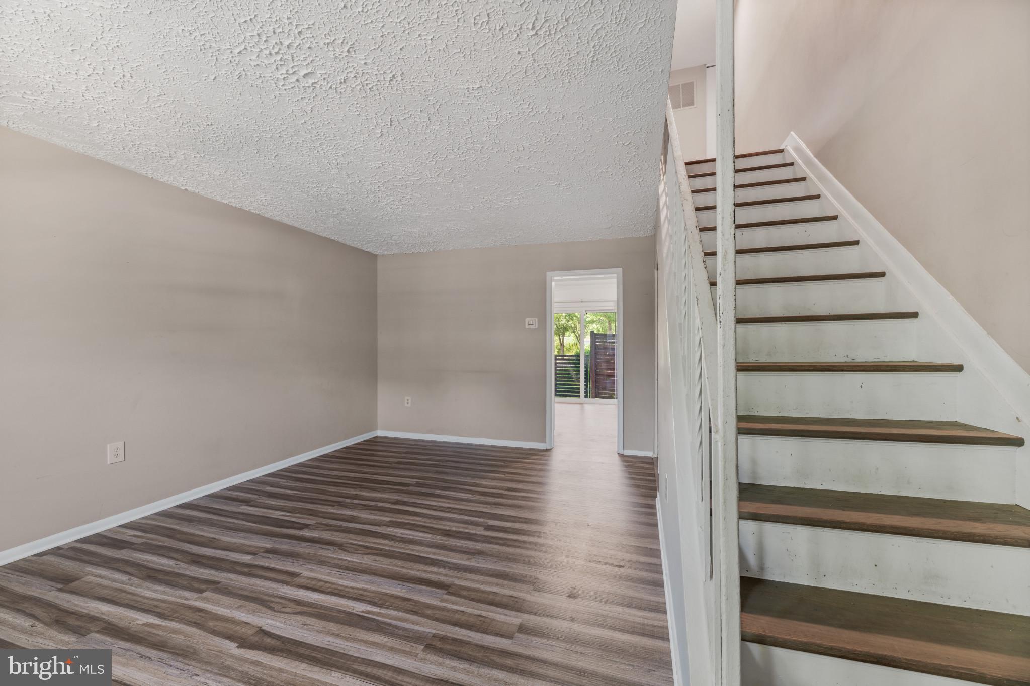 SUSSEX SQUARE CONDO - Residential