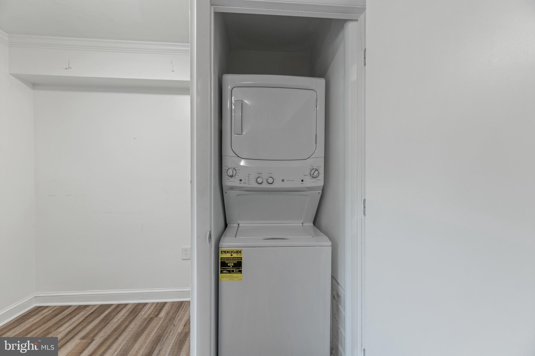 SUSSEX SQUARE CONDO - Residential
