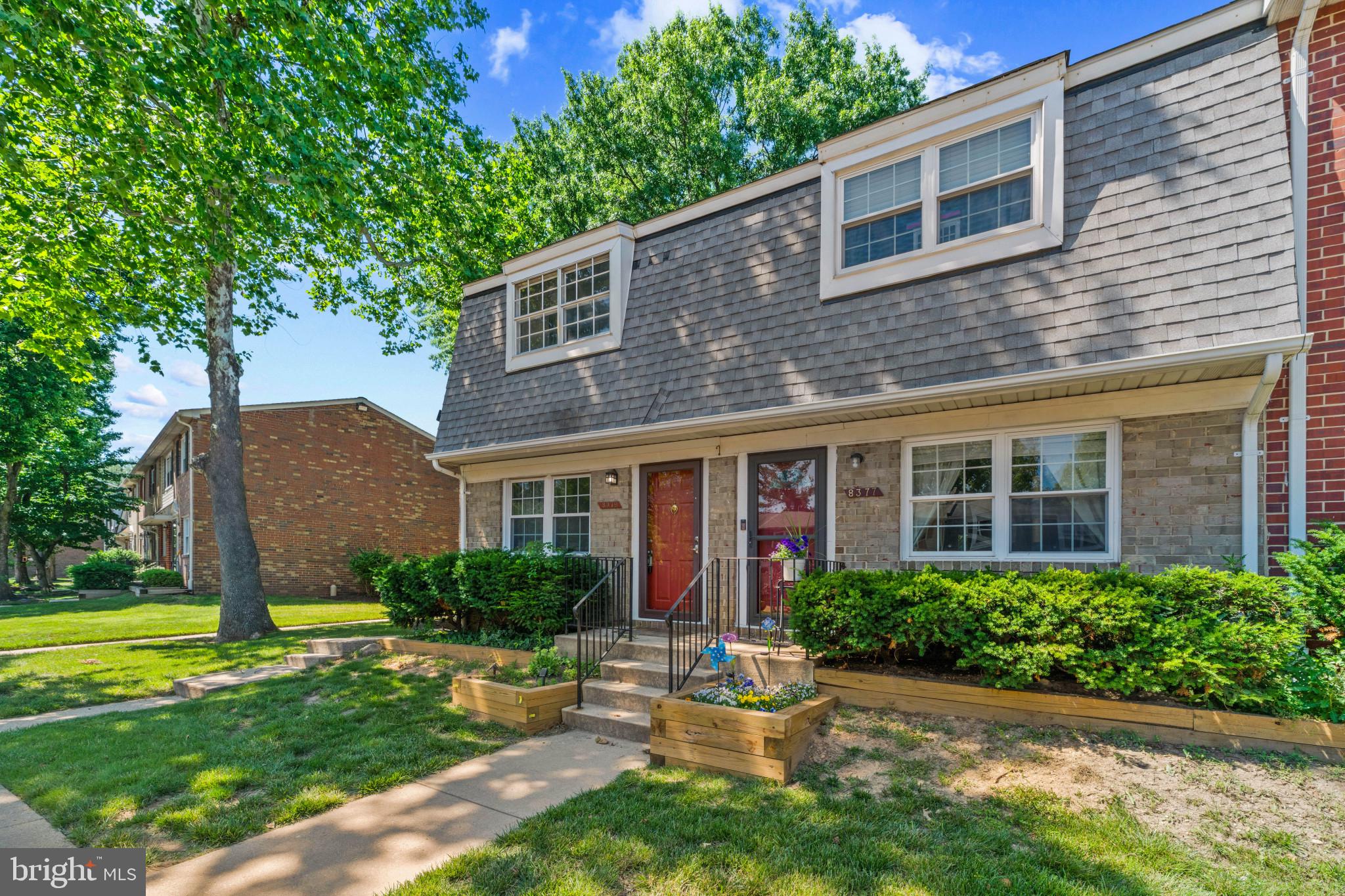 SUSSEX SQUARE CONDO - Residential