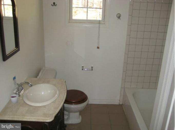 LAKE JACKSON - Residential Lease