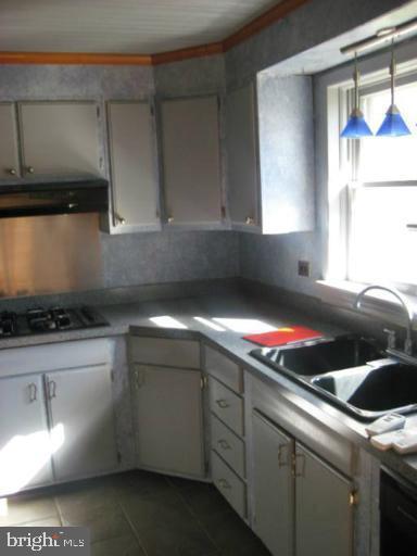 LAKE JACKSON - Residential Lease