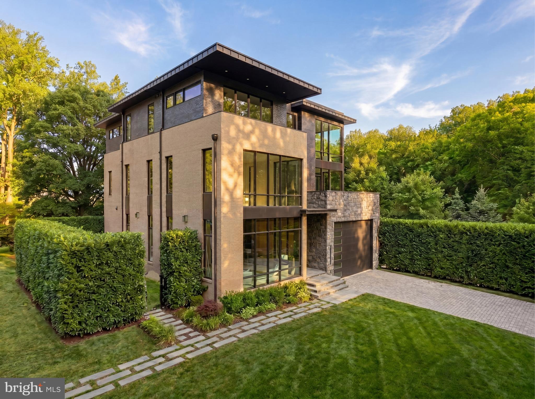 CHEVY CHASE - Residential