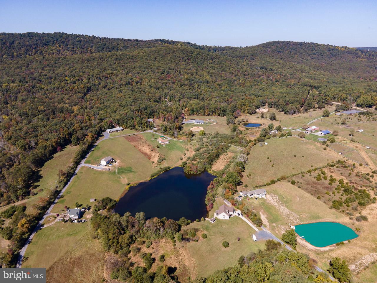 QUAKER LAKE SUBDIVISION - Land