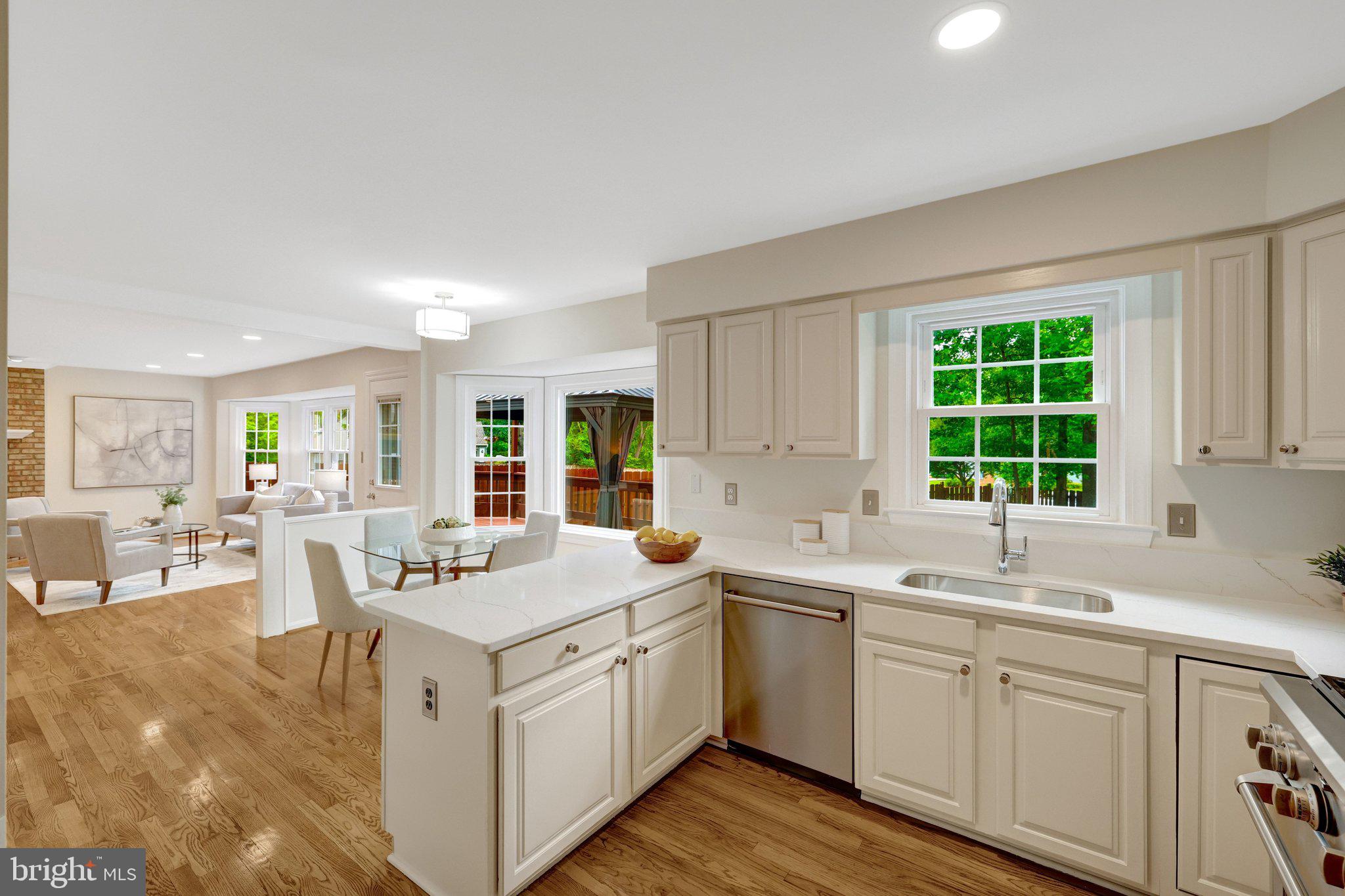 LINDSAY PARK - Residential