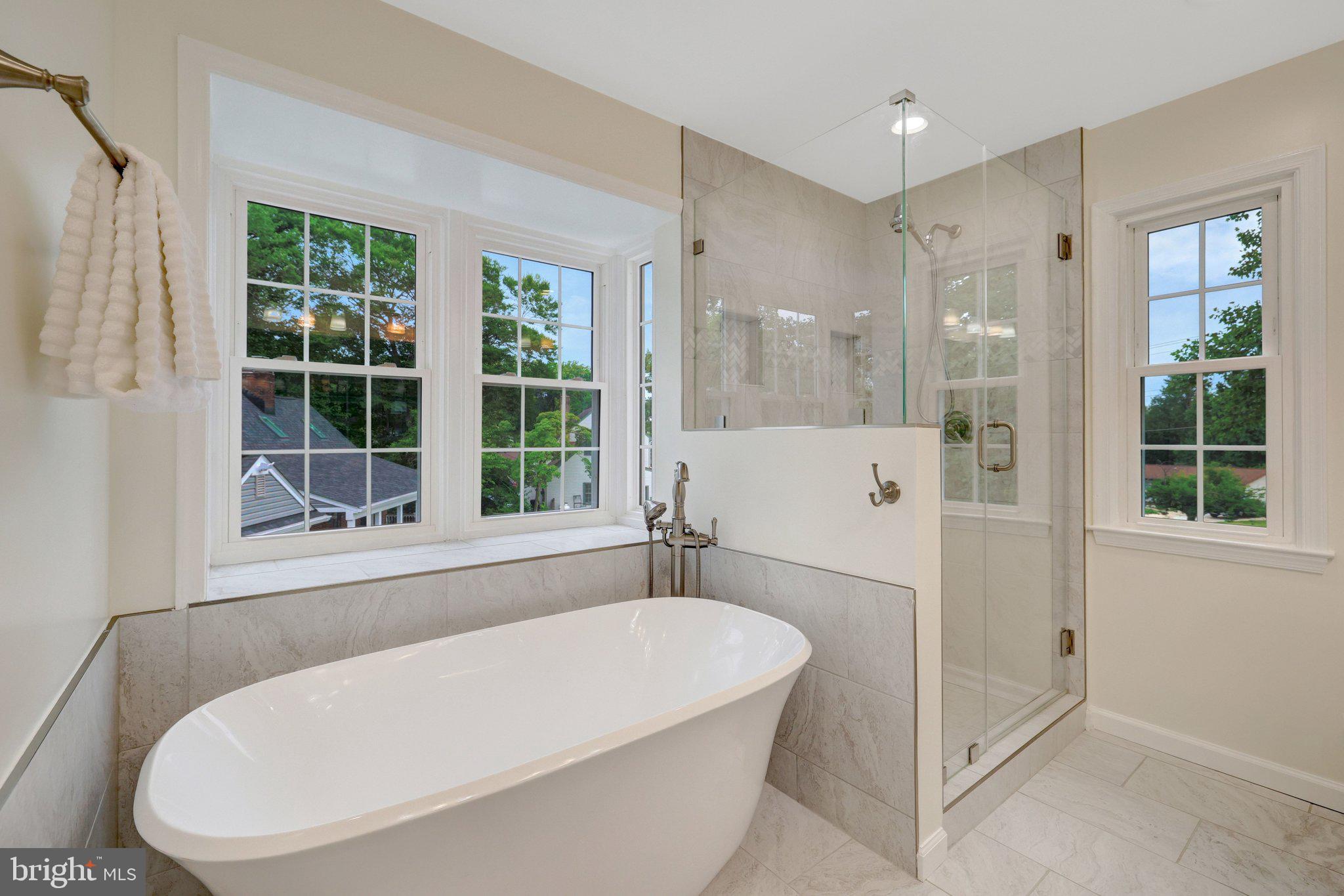 LINDSAY PARK - Residential