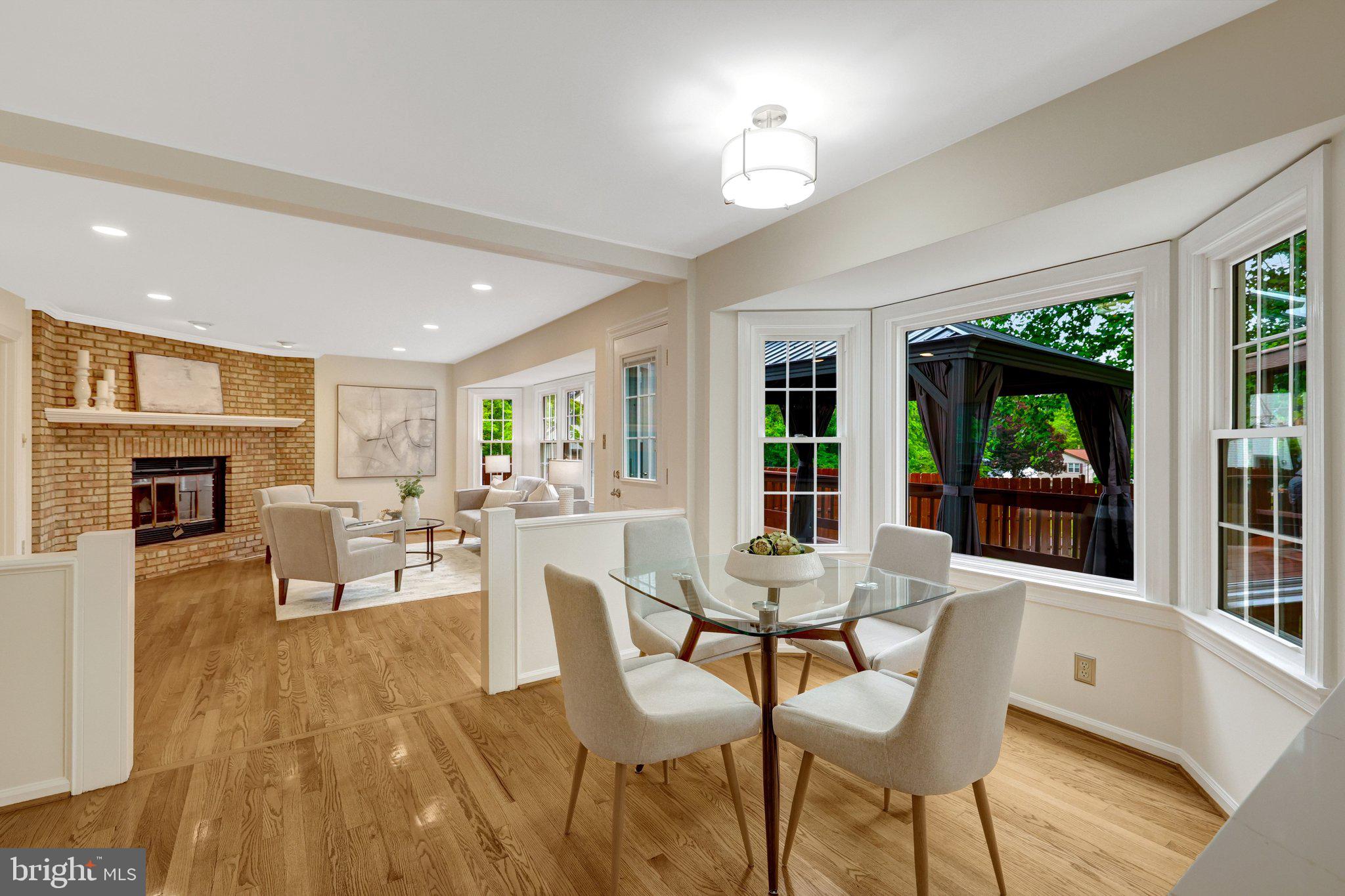 LINDSAY PARK - Residential