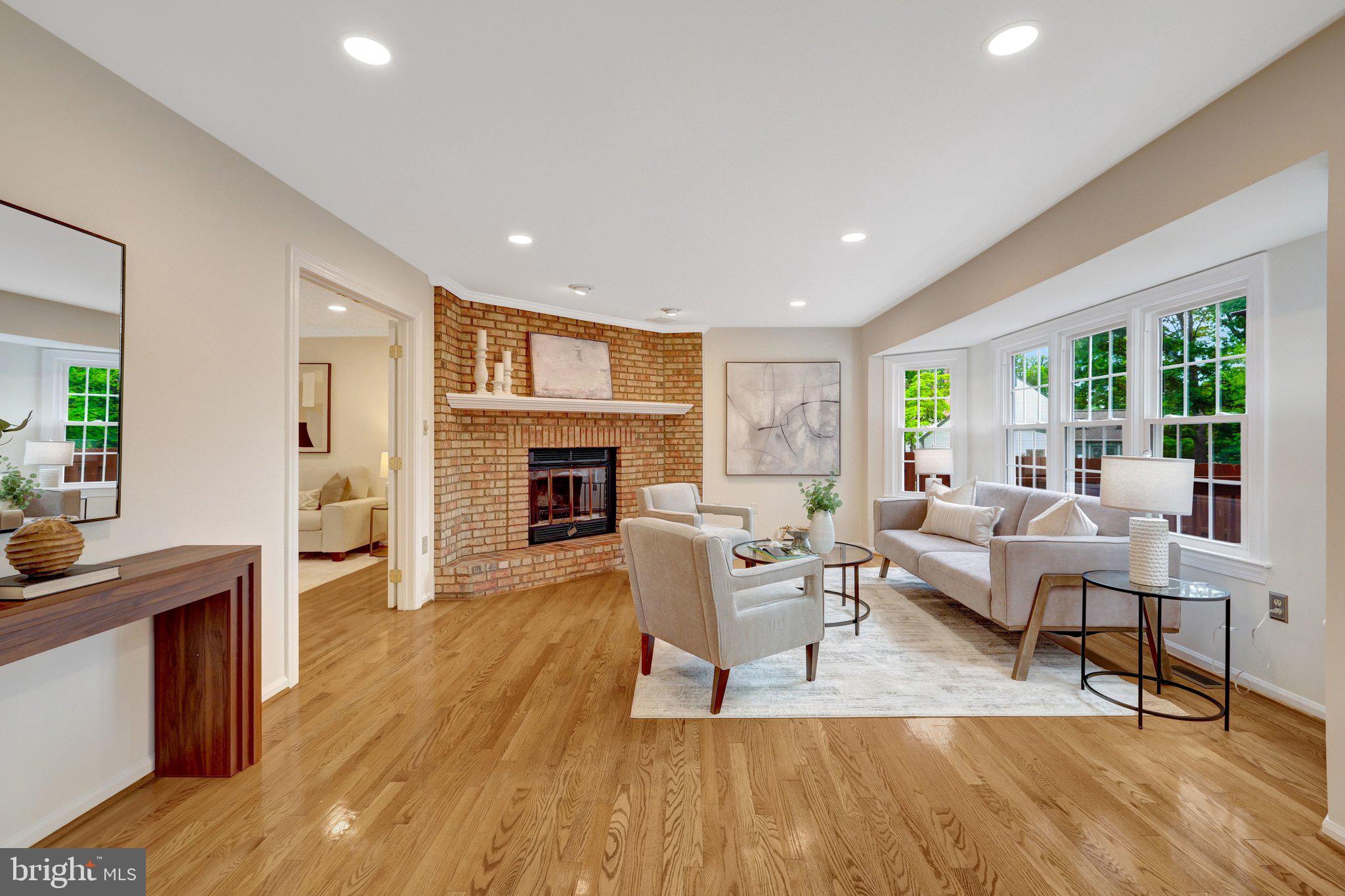 LINDSAY PARK - Residential