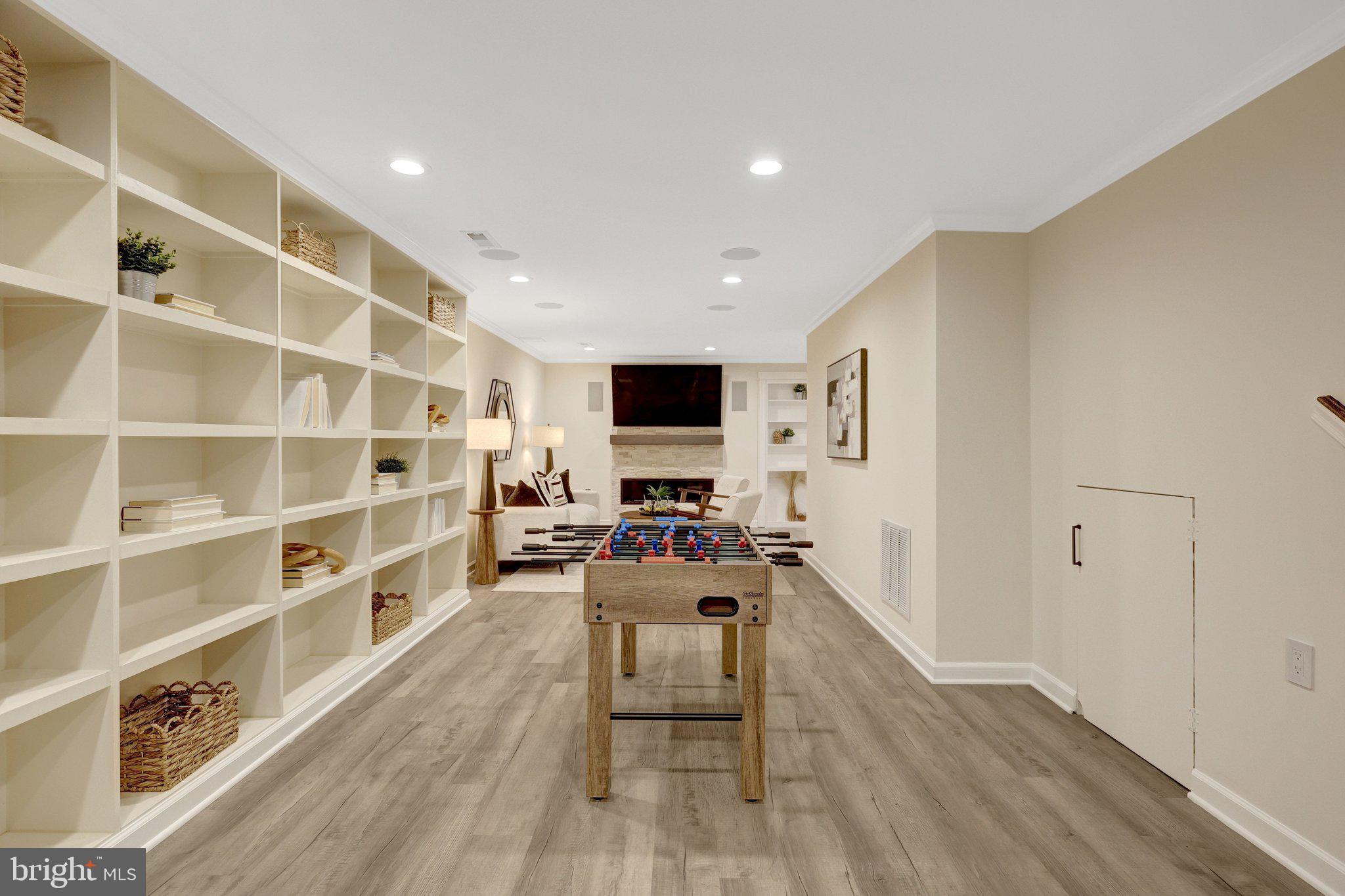LINDSAY PARK - Residential