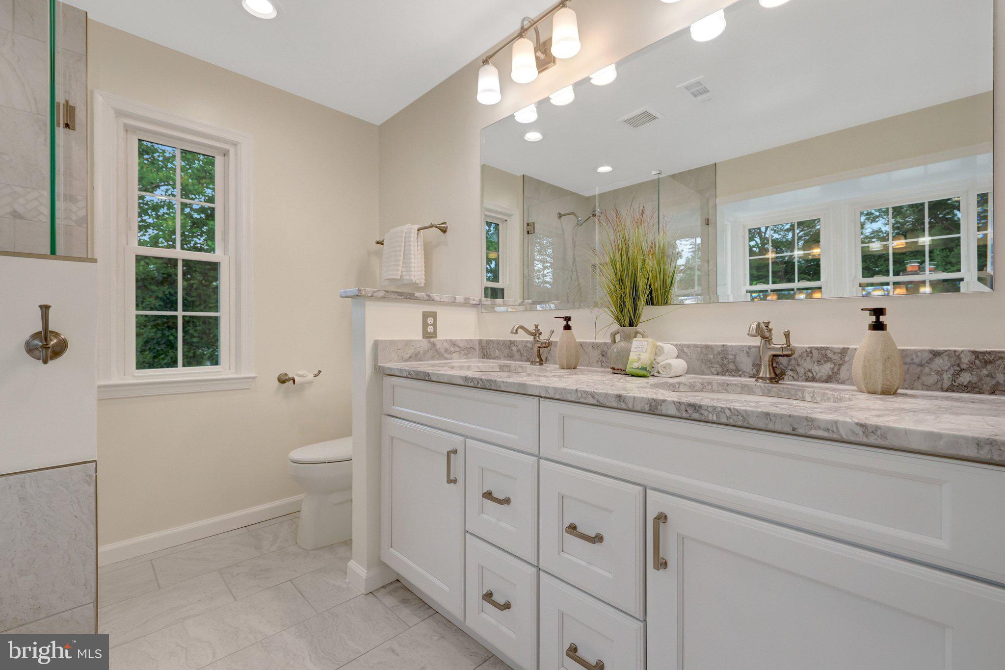 LINDSAY PARK - Residential
