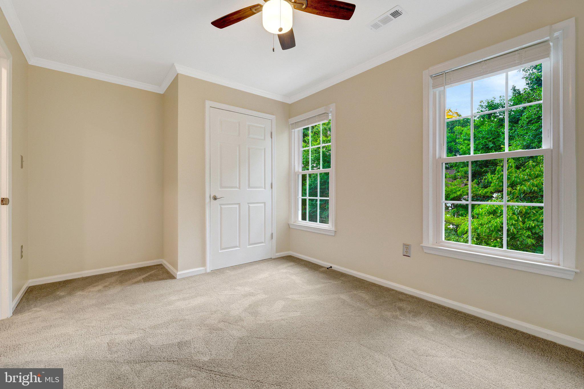 LINDSAY PARK - Residential