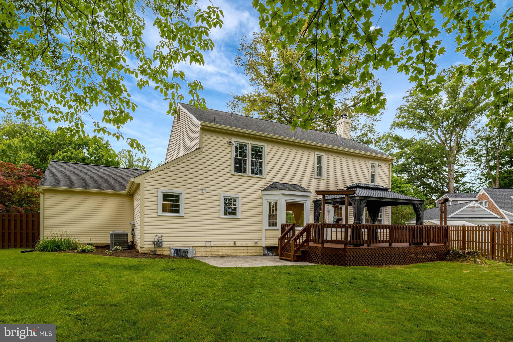 LINDSAY PARK - Residential