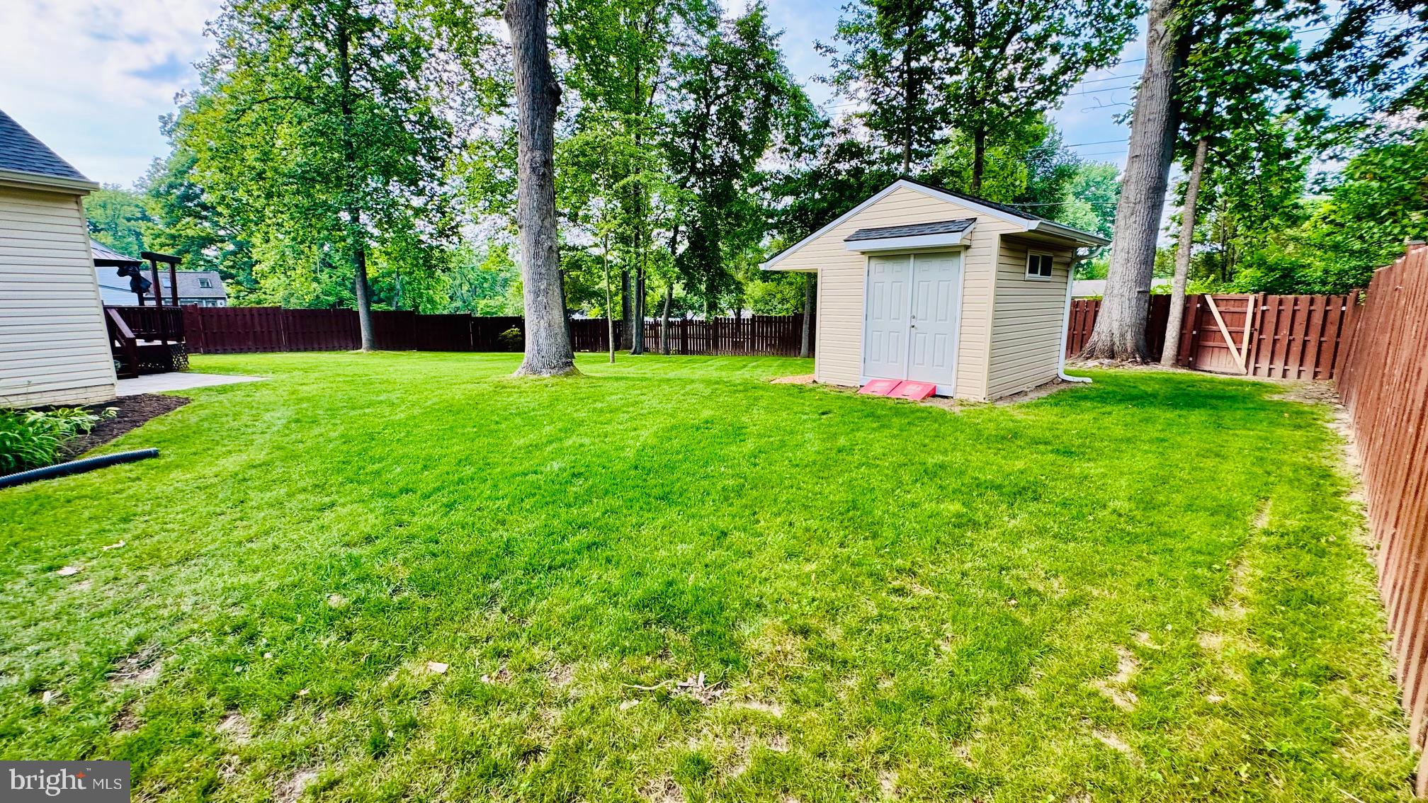 LINDSAY PARK - Residential
