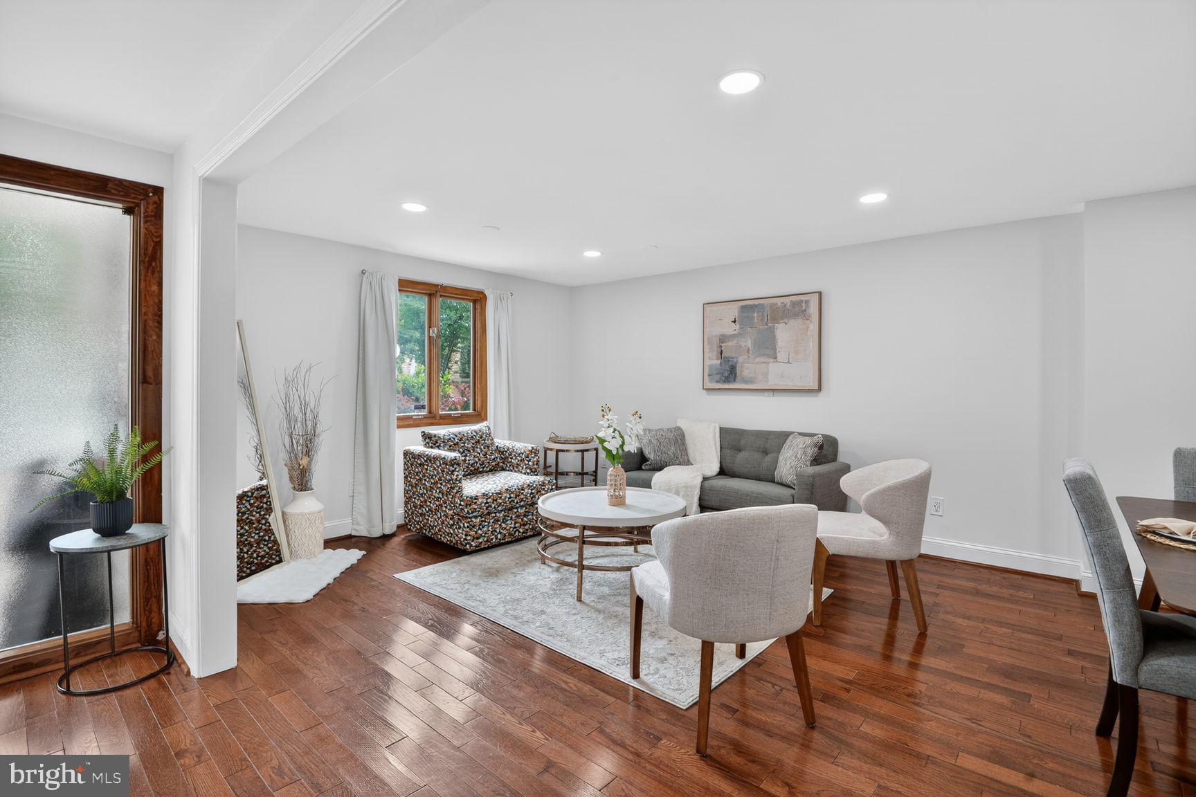 STEDWICK TOWNHOUSES - Residential