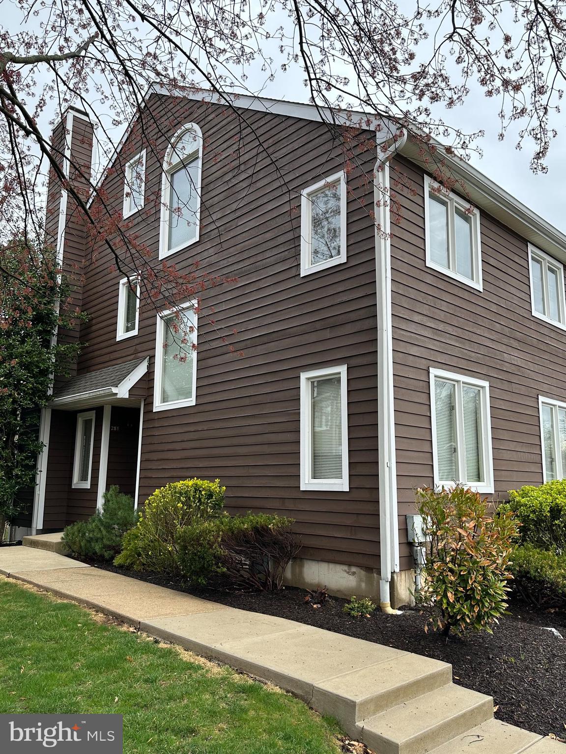 FOX RUN - Residential Lease