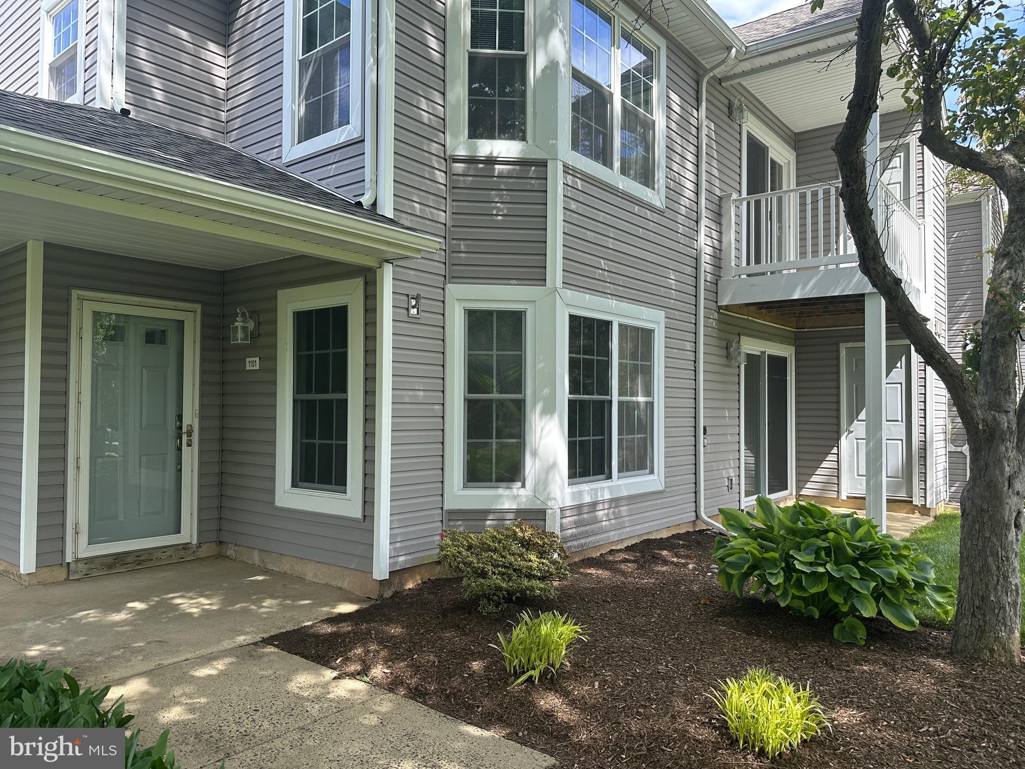 TAMERLANE - Residential Lease